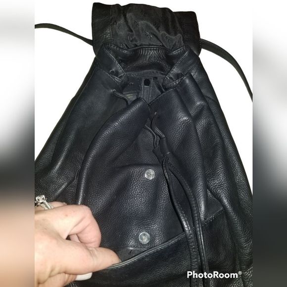 Kenneth Cole Black Leather Backpack Drawstring Bag - Picture 2 of 7